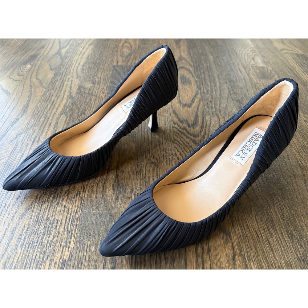 Badgley Mischka Navy Blue Pleated Satin Kitten Heel Pointed Toe Pumps Size 5.5